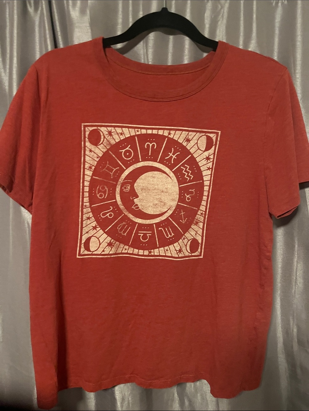 Source Unknown Rust Red Short-Sleeve Zodiac Moon Graphic Tee